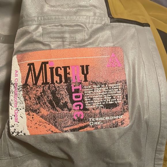 Nike ACG Misery Ridge Jacket - Picture 6 of 8